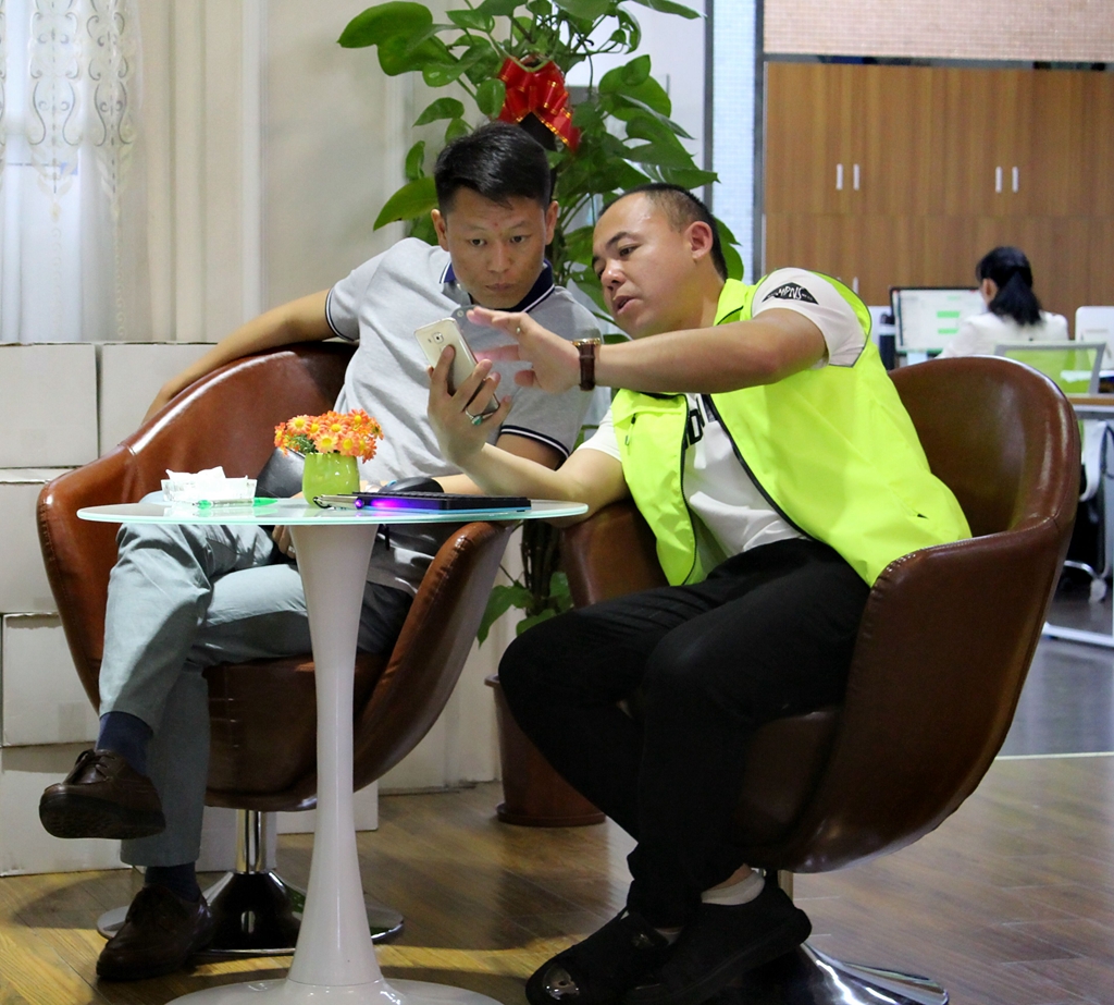 ERP软件怎么操作？怎么实施